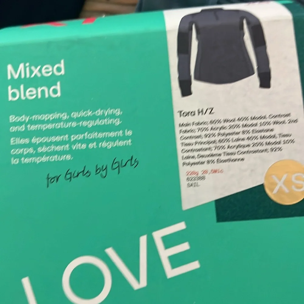 Kari Traii NWT Baselayer Tora H/Z Mixed Wool Blend XS - Picture 2 of 6